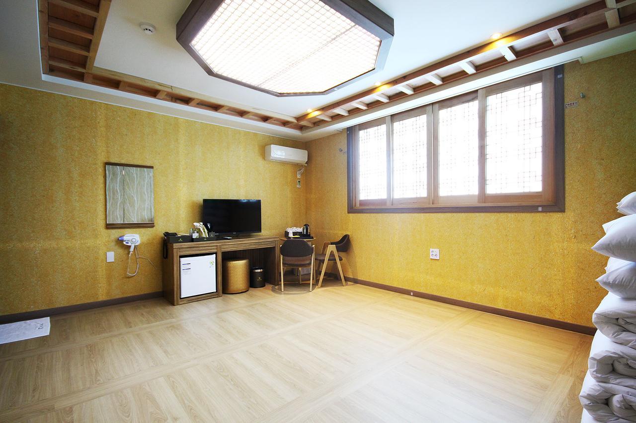 Jeonju Hanok Hotel Kung Kültér fotó