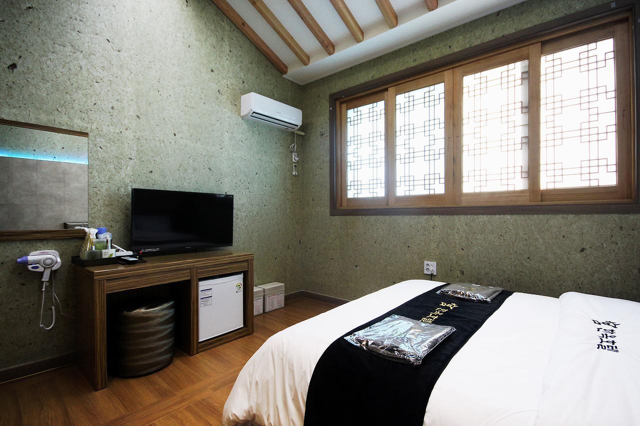 Jeonju Hanok Hotel Kung Kültér fotó
